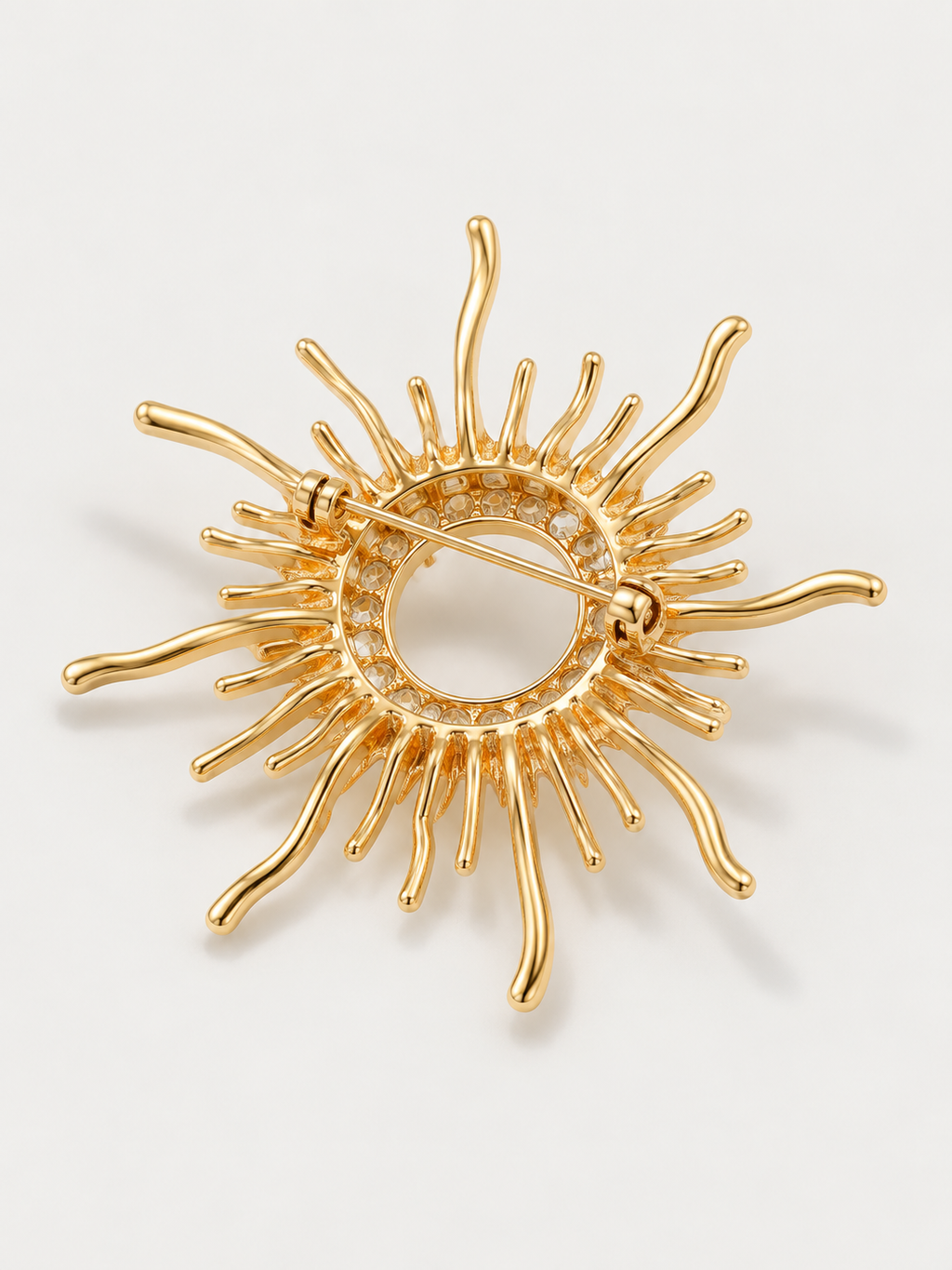 Quiet Glow - Sonnen Brosche Gold